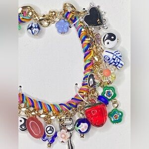 🍓 NWT Viral Atterri chunky Multicolor Ceramic & Cubic Zirconia charm Bracelet